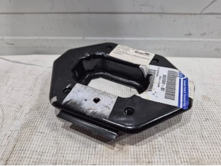Bumper Bracket (left)